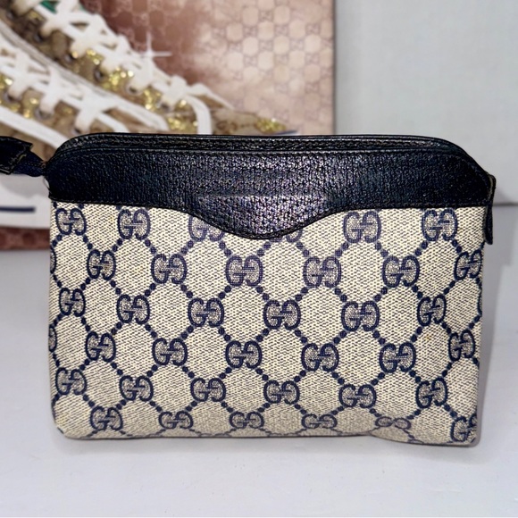 GUCCI Mini Monogram Pouch - Picture 3 of 11